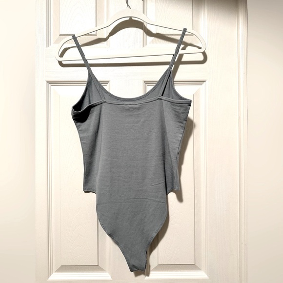 Super cute never worn Forever 21 Bodysuit. - Picture 2 of 3